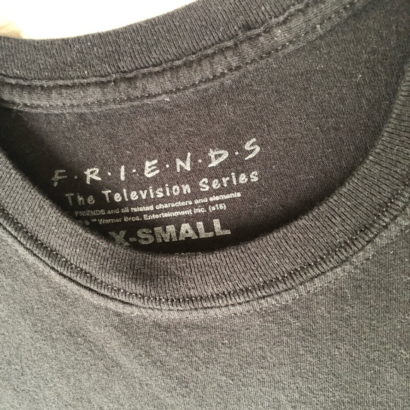 Friends Cropped Tee - Picture 4 of 4
